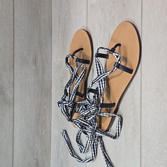 J.Crew Women J2352 Gladiator Lace Up low top Sandals Flats shoes sz 10 - Picture 2 of 12